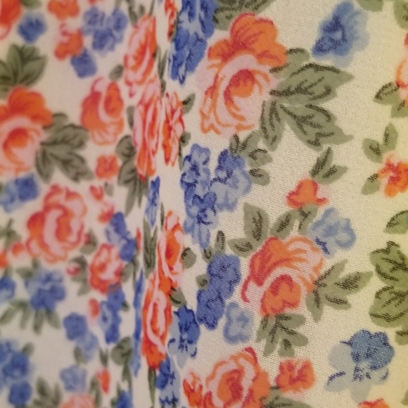 Skirt - Picture 2 of 3